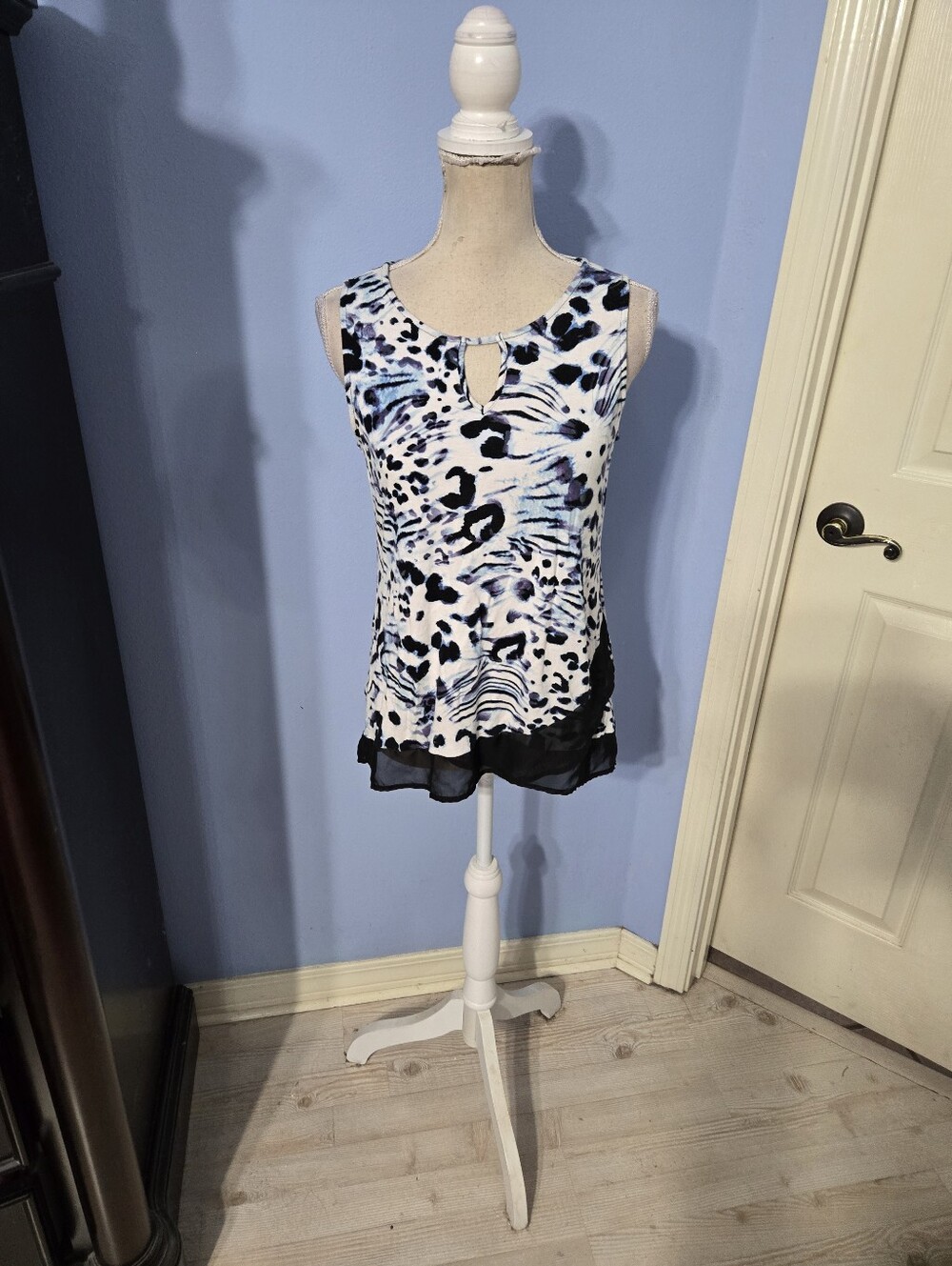Ava James Small Womens Top